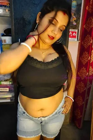 💦 Claudia | Passionate Services in Lucknow ❤️