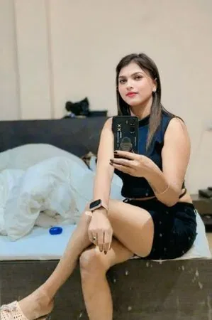 👑 VIP Navpreet - Lucknow's Most Desired Call Girl 🔥