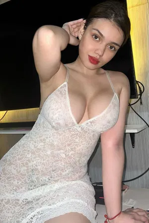 🔥 Manleen - Unleash Real Fun in Lucknow 💦