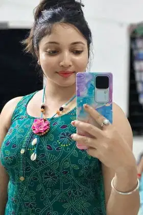 💋 Meet Mallika | 29yo Diva in Lucknow 🔥