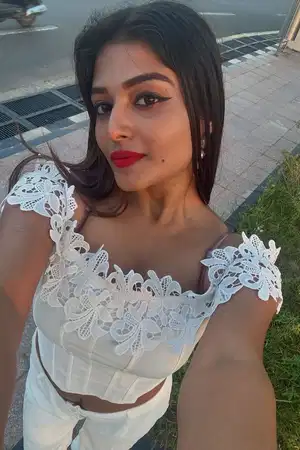 💃 Suchi Kursi Road Lucknow - Seductive Call Girl 🔥