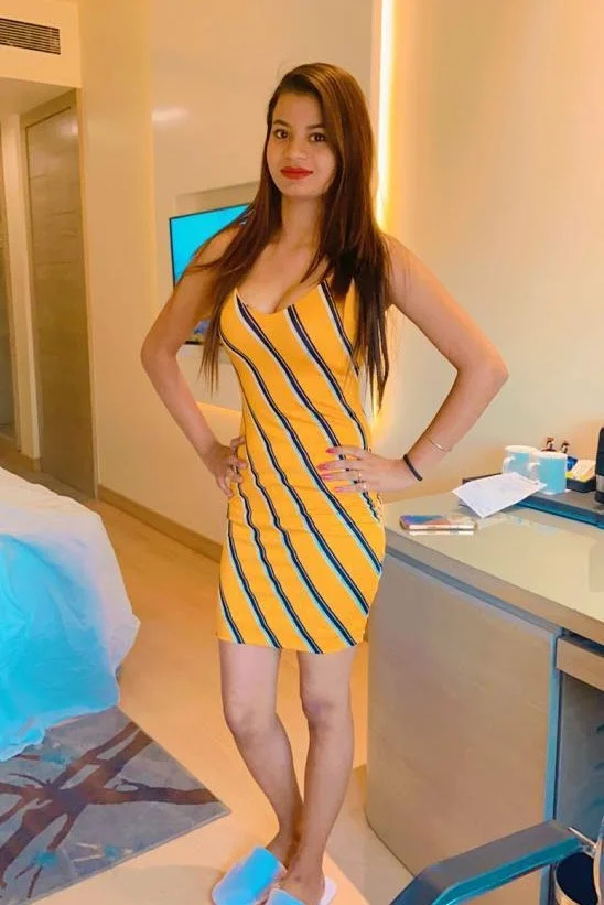💋 Call Pratibha | 23yo Bombshell in Lucknow 🔥