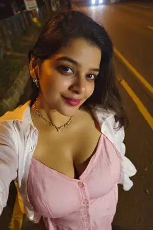 🔥 Book Reema - Hot 32yo Escort in Rajendra Nagar, Lucknow 💋